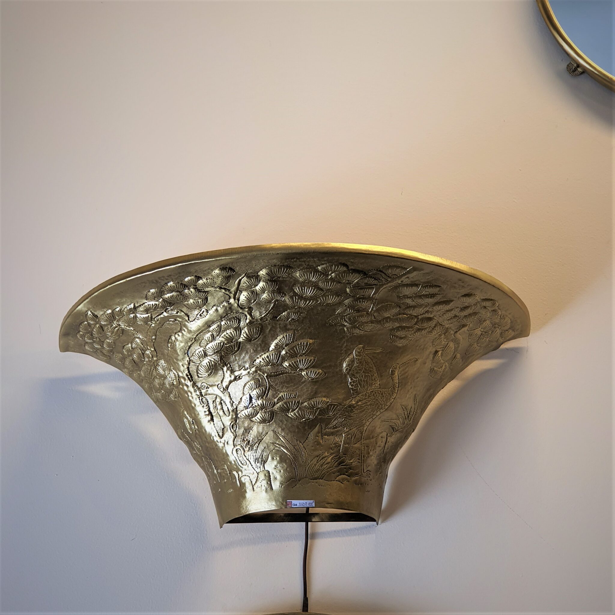 Customizing Hand Embossed Brass Wall Lamp Tonkin Craft Handicraft